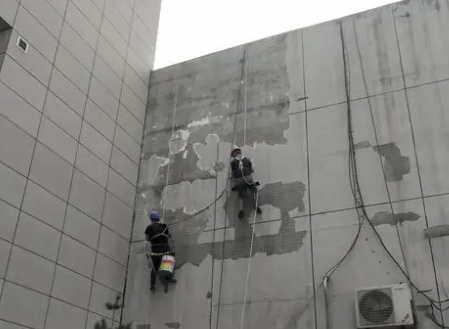 重庆县楼顶漏水维修公司分享下重庆县外墙防水的注意事项